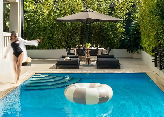 Sol Residence - Private Pool Gym Glyfada