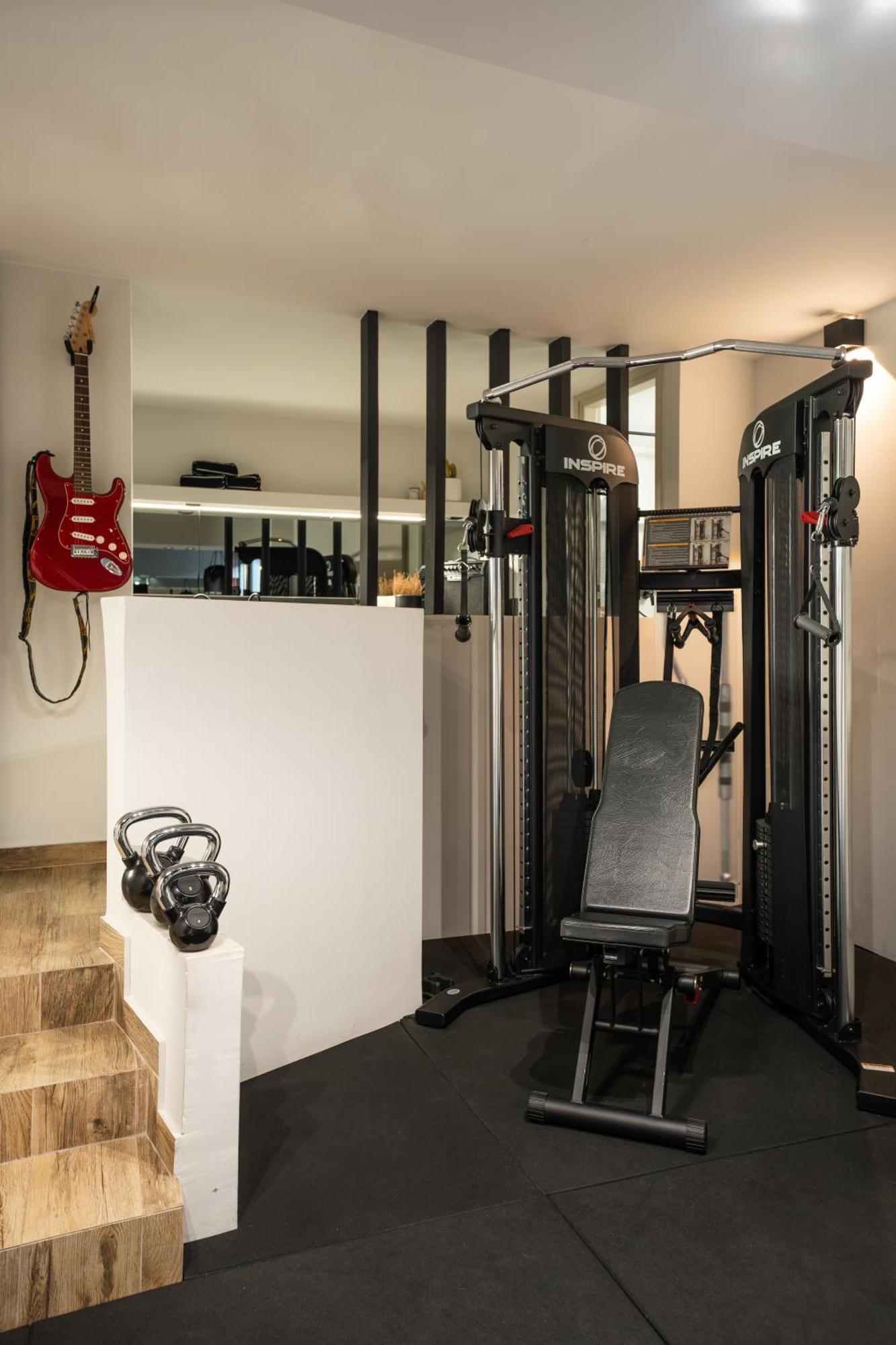 Sol - Private Pool Gym Glyfada