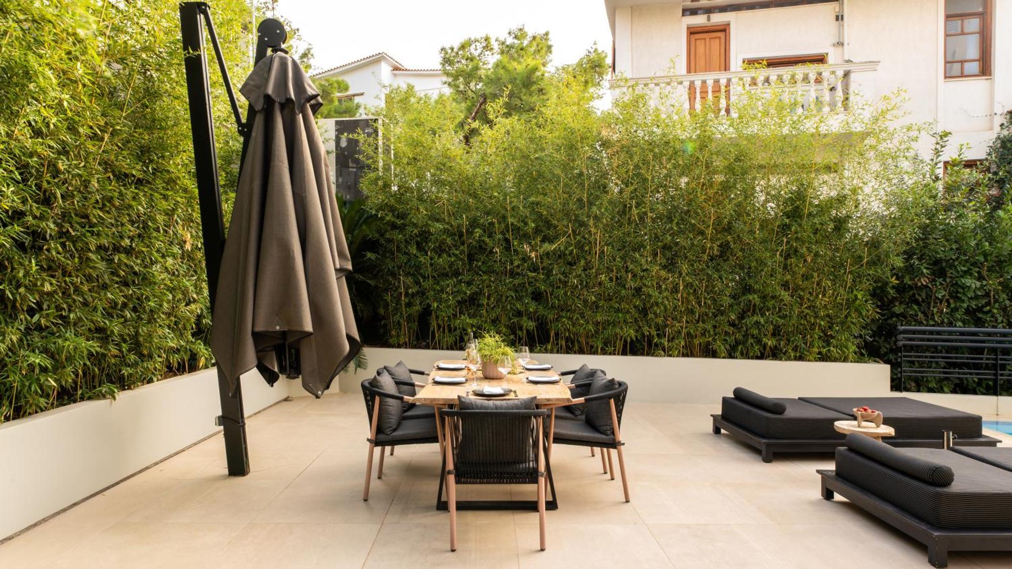 Sol - Private Pool Gym Glyfada Apartment Athens
